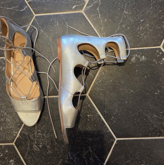 SIZE 6 | LOEFFLER RANDALL SANDALS - Picture 2 of 3